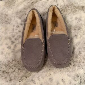 UGG women slippers, light blue/ grayish